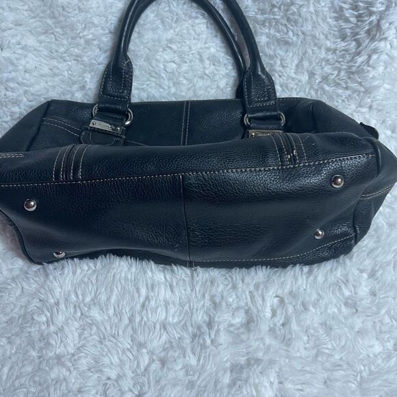 Tignanello leather black Medium Satchel silver tone hardwares. - Picture 12 of 15